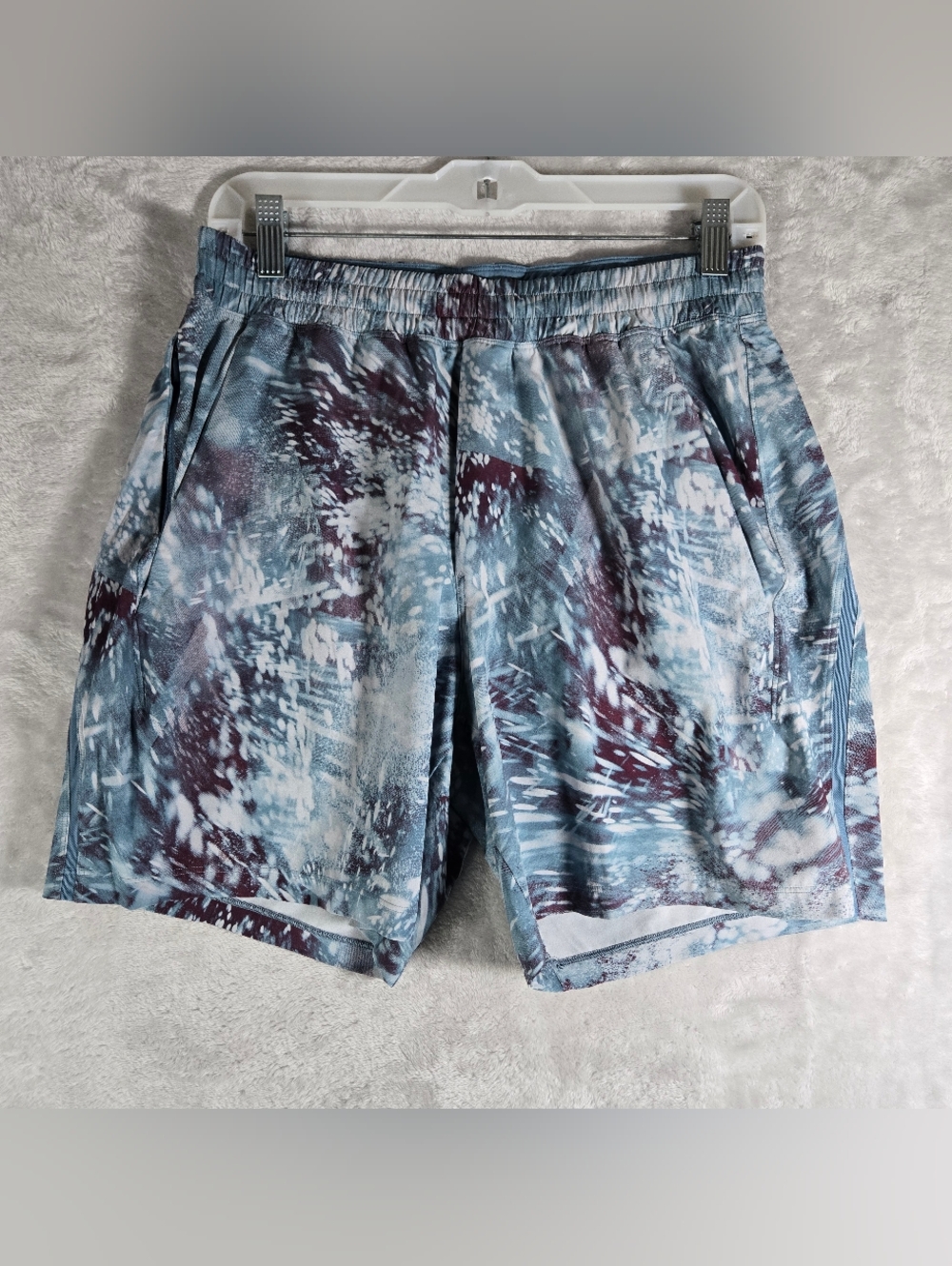Lululemon Mens Size Medium Alpha Blue Pace Breaker Short Linerless 6.5” Inseame